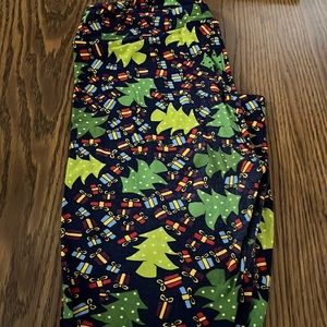 Lularoe tc Christmas leggings